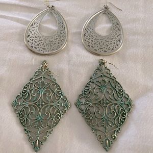 Set of two larger size earrings